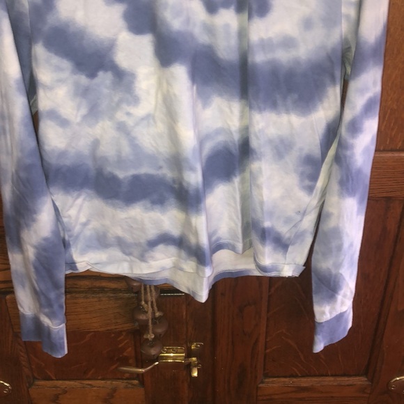 Hollister Blue/White Tyedye Longsleeve - Picture 3 of 5